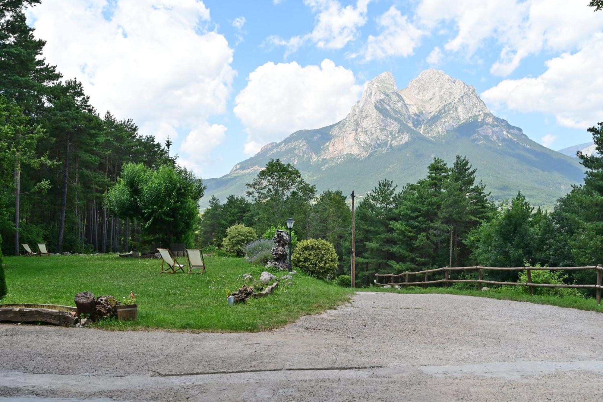 L'Indret Del Pedraforca Adults Only 호텔 Saldés 외부 사진